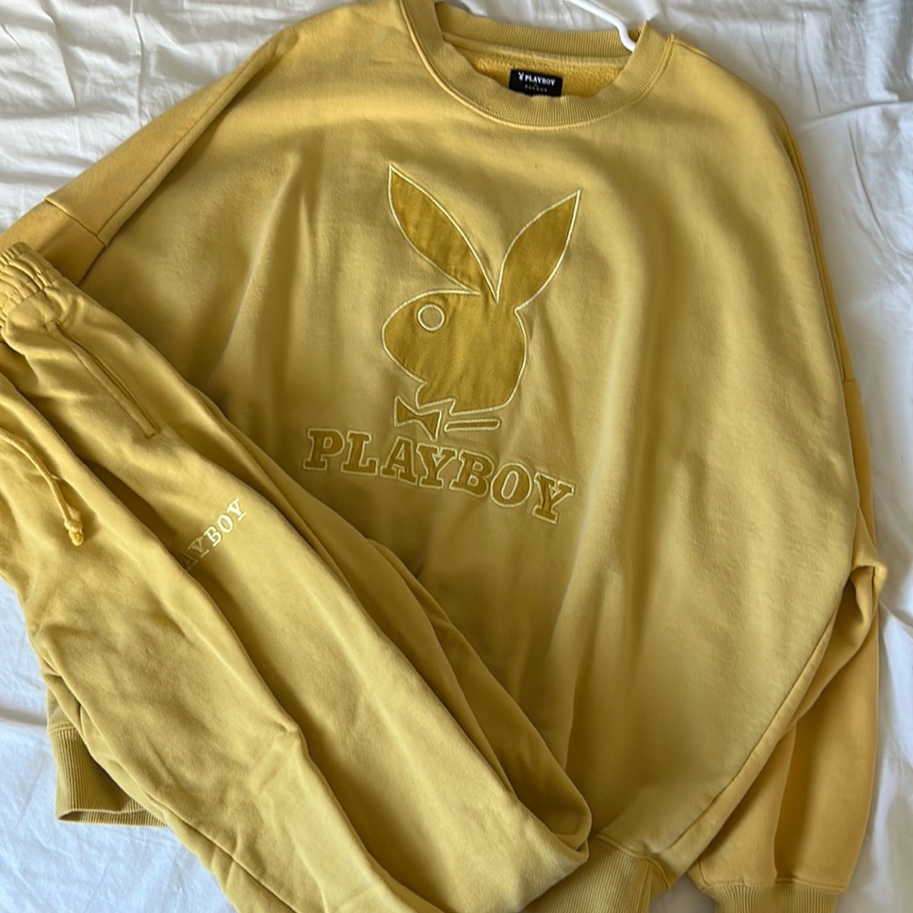 Yellow Playboy Set - image 1